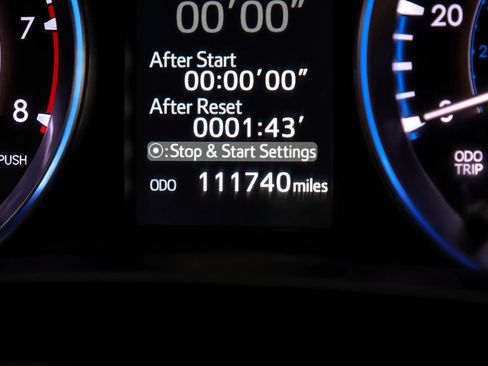 Used 2018 Toyota Highlander XLE FWD image 21