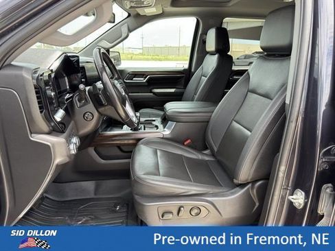 Used 2023 GMC Sierra 1500 SLT w/ SLT Premium Plus Package AWD/4WD image 14