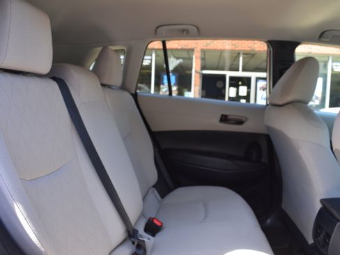 Used 2024 Toyota Corolla Cross LE image 22