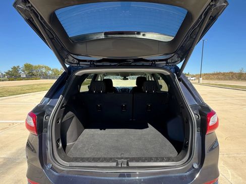 Used 2018 Chevrolet Equinox LT FWD image 58