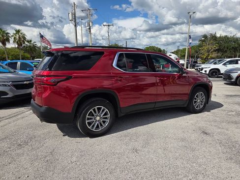 Used 2023 Chevrolet Traverse LT FWD image 12