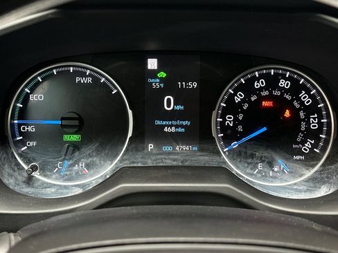 Used 2022 Toyota RAV4 LE AWD/4WD image 34