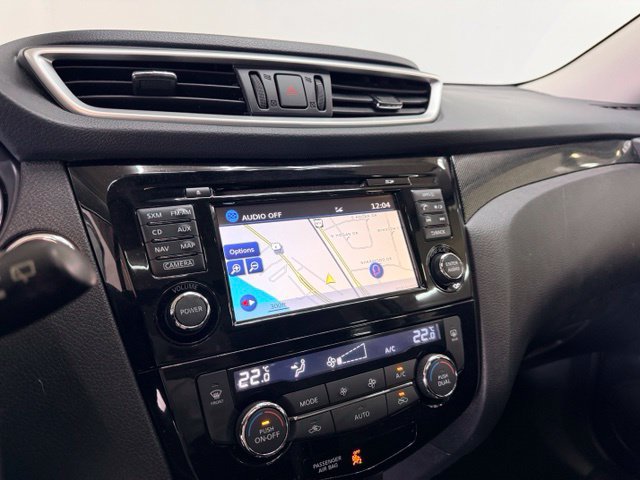 Used 2016 Nissan Rogue SL AWD/4WD image 28