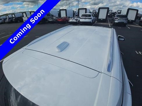 Used 2024 Chevrolet Equinox EV LT image 15