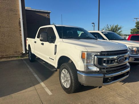 Used 2021 Ford F250 XLT AWD/4WD image 3