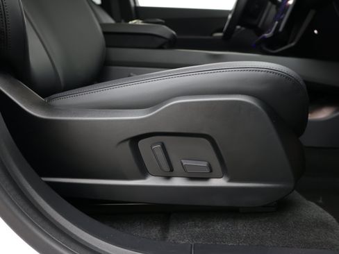 Used 2023 Fisker Ocean Sport FWD image 47