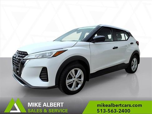 Used 2024 Nissan Kicks S image 3