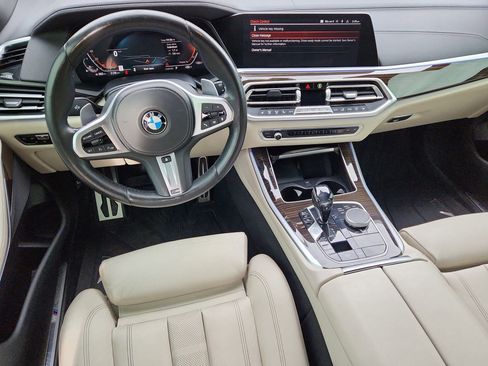 Used 2021 BMW X5 xDrive40i w/ M Sport Package image 18
