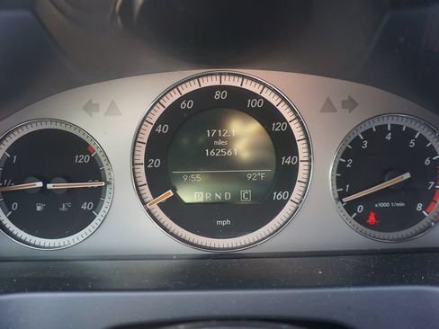 Used 2008 Mercedes-Benz C 350 Sport image 6