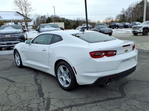 Used 2023 Chevrolet Camaro LT image 3