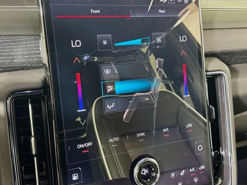 New 2026 GMC Yukon XL AT4 Ultimate AWD/4WD image 10