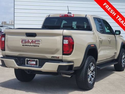 Used 2024 GMC Canyon AT4 w/ Technology Package AWD/4WD image 7
