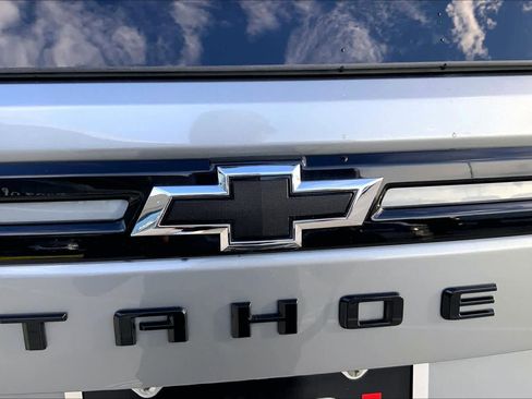 Used 2024 Chevrolet Tahoe Z71 w/ Luxury Package AWD/4WD image 10