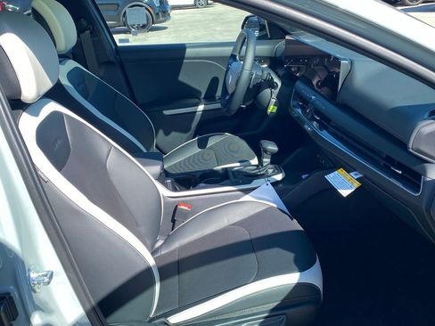 New 2025 Kia K4 GT-Line image 24