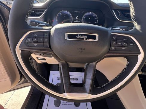 New 2025 Jeep Grand Cherokee L Limited image 14