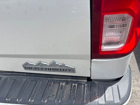 Used 2018 Chevrolet Silverado 1500 High Country AWD/4WD image 15