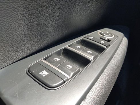 Used 2020 Kia Forte LXS FWD image 27