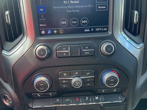 Used 2022 Chevrolet Silverado 1500 LT AWD/4WD image 16