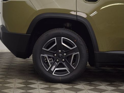 New 2026 Jeep Cherokee Laredo AWD/4WD image 8