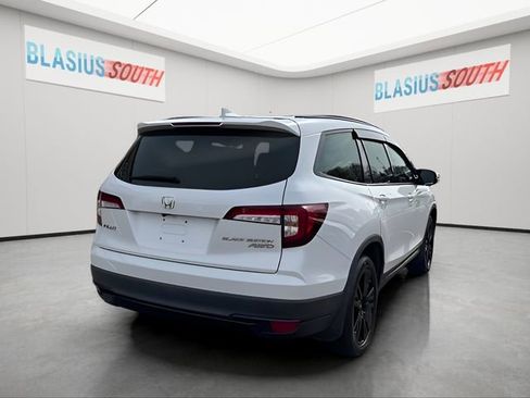 Used 2022 Honda Pilot Black Edition image 3