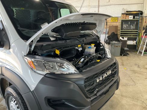 Used 2025 RAM ProMaster 2500 w/ Convenience Group FWD image 31