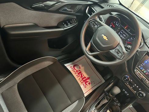 Used 2023 Chevrolet TrailBlazer LT w/ Convenience Package FWD image 25