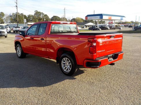 Used 2021 Chevrolet Silverado 1500 W/T w/ Z71 Off-Road Package image 3