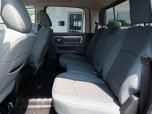 Used 2015 RAM 1500 Lone Star RWD image 7