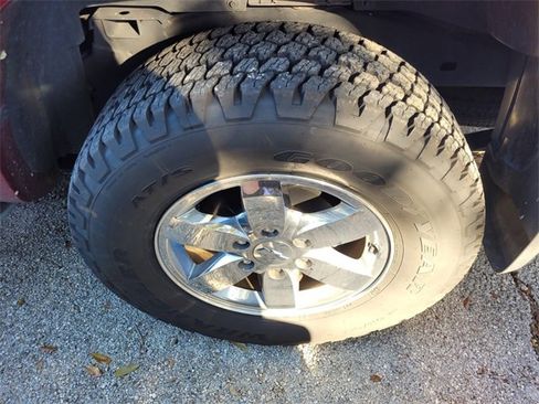 Used 2011 Chevrolet Colorado LT image 4