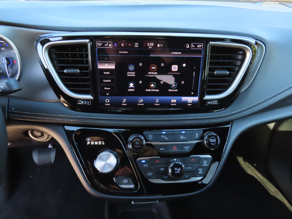 New 2027 Chrysler Pacifica Select AWD/4WD image 5