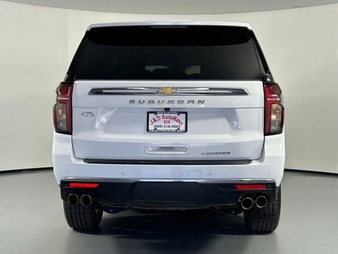Used 2023 Chevrolet Suburban Premier AWD/4WD image 6