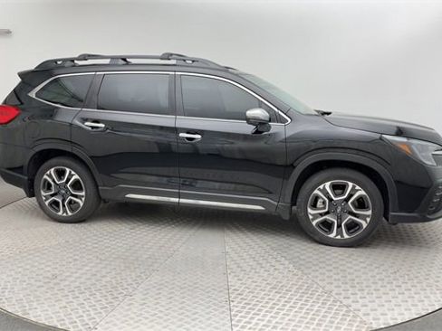 Used 2023 Subaru Ascent Touring image 9