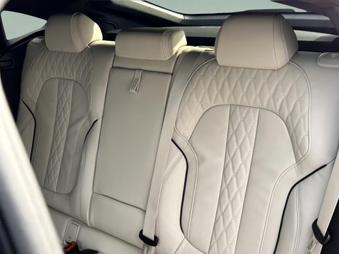 New 2026 BMW X6 xDrive40i w/ Executive Package image 22