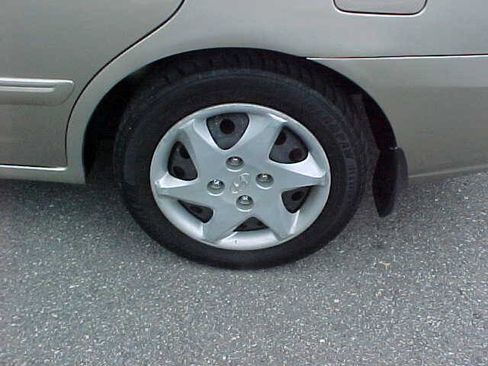 Used 2005 Hyundai Elantra GLS image 5