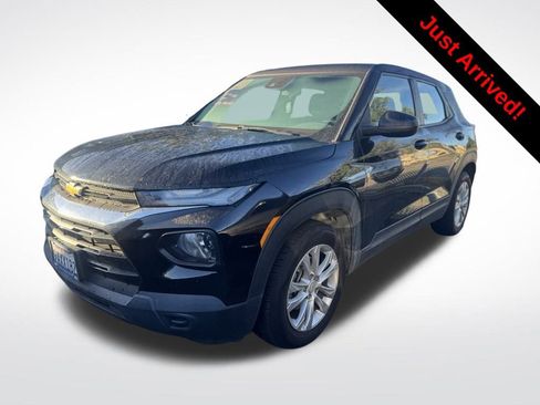 Used 2022 Chevrolet TrailBlazer LS image 3