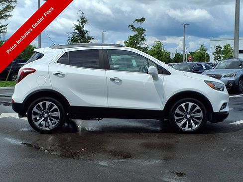 Used 2020 Buick Encore Essence FWD image 9