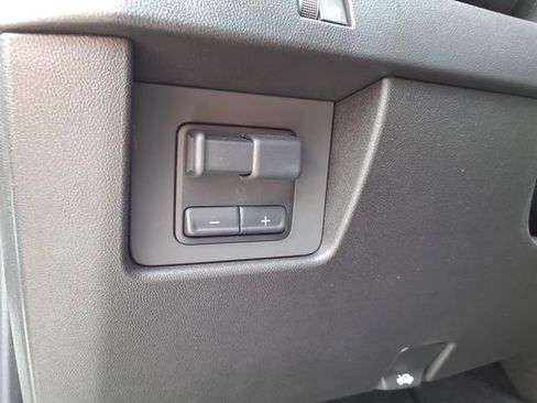 New 2025 GMC Canyon Elevation image 17