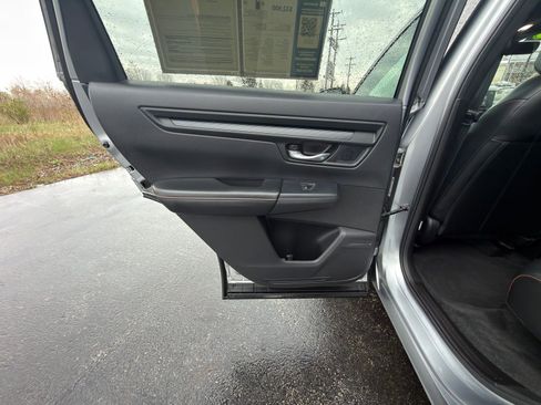 Used 2024 Honda CR-V Sport-L image 29