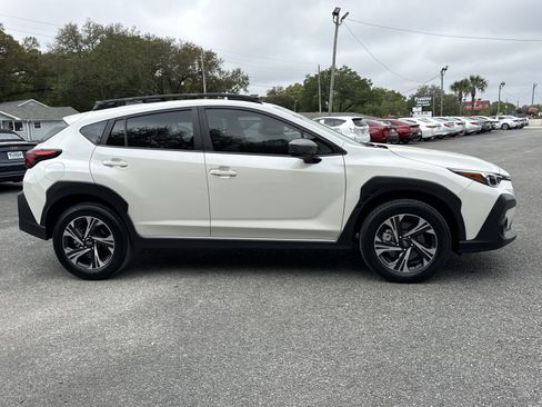 Used 2024 Subaru Crosstrek 2.0i Premium AWD/4WD image 6