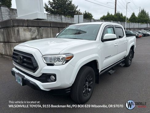 Used 2022 Toyota Tacoma SR5 RWD image 1