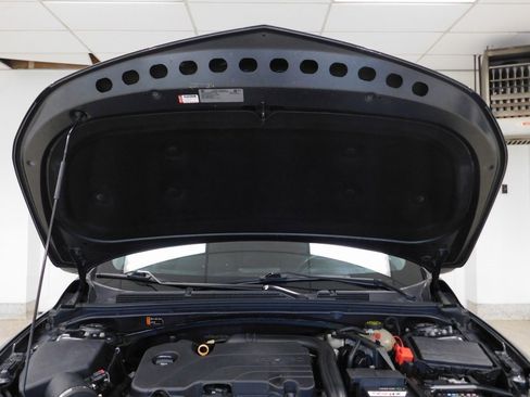 Used 2018 Chevrolet Malibu LT image 14