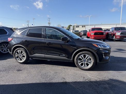 Used 2022 Ford Escape SEL image 3