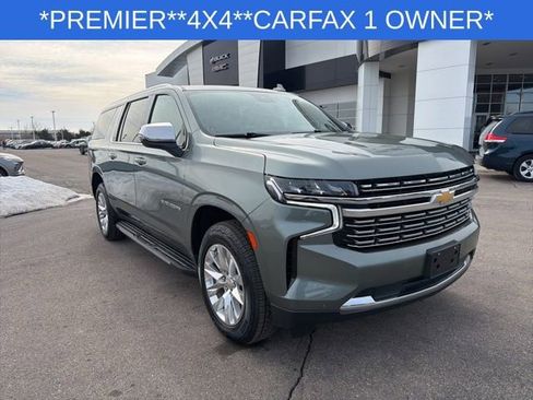 Used 2023 Chevrolet Suburban Premier image 21