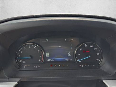 Used 2022 Ford Explorer XLT RWD image 9
