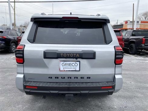 New 2025 Toyota 4Runner SR5 image 4