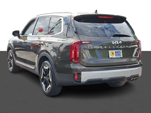 Certified 2023 Kia Telluride S w/ S Sunroof Package AWD/4WD image 4