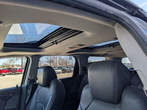 Used 2015 GMC Acadia Denali image 3