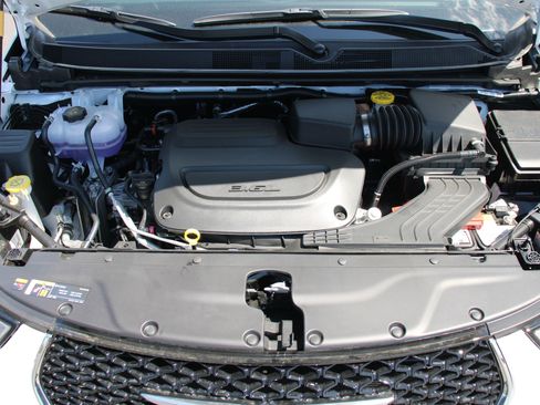 New 2026 Chrysler Pacifica Select FWD image 35