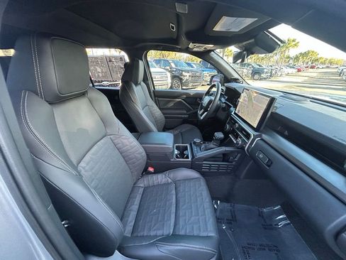 Used 2025 Toyota 4Runner TRD Off-Road Premium image 24