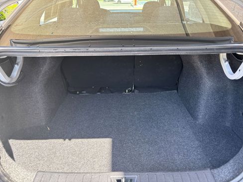 Used 2025 Nissan Versa SV FWD image 30